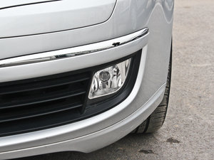 2011款1.4T DSG豪华版 前雾灯