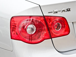2011款1.4T DSG豪华版 细节外观