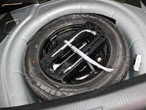 2011款1.4T DSG豪华版 备胎