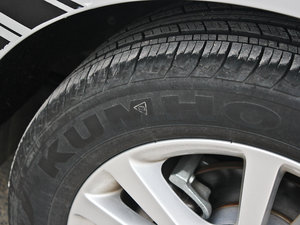 2011款1.4T DSG技术版 轮胎品牌