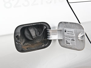 2011款1.4T DSG技术版 油箱盖