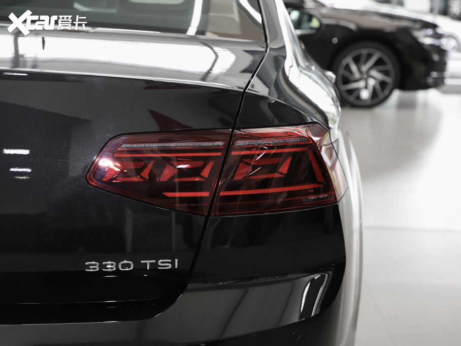 2025���~�v 200�f�v������ 330TSIDSG���A��