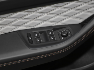 2025200fv 330TSIDSGA п؅^