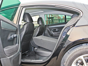 2011款2.0T 至尊版 后排座椅放倒