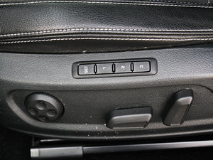 2011款2.0T 至尊版 主驾驶座椅调节