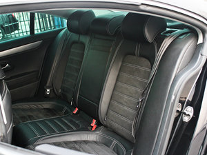 2011款2.0T 至尊版 后排座椅