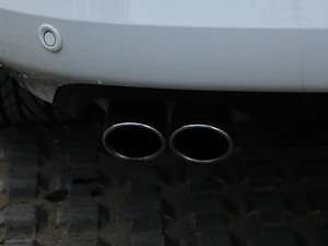 2011款1.8T 尊贵版 排气管