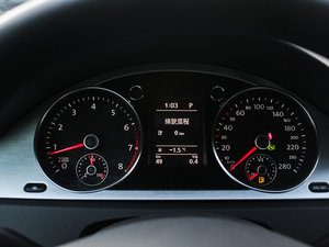 2011款1.8T 尊贵版 中控区