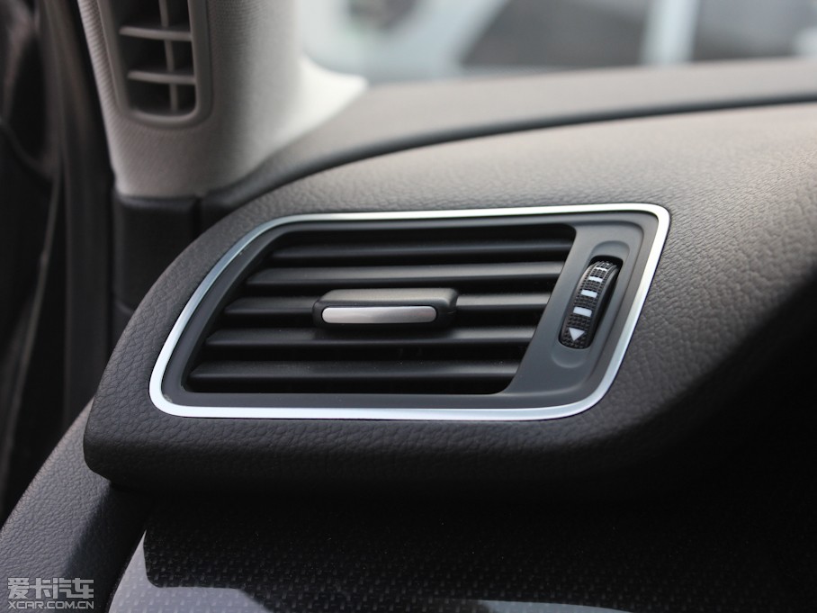 2012���~�v 1.4T ���A��