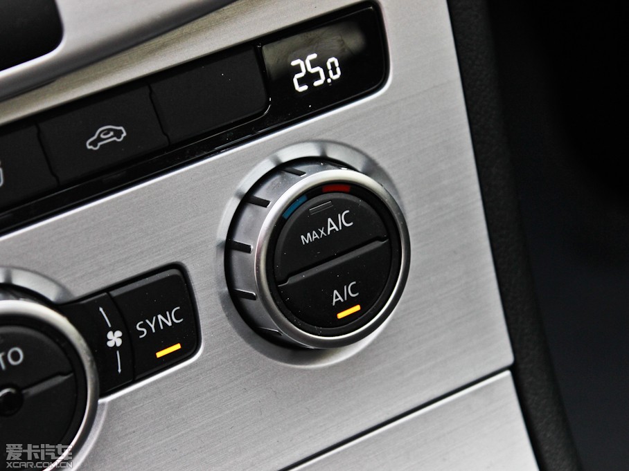 2012���~�v 1.4T ���A��