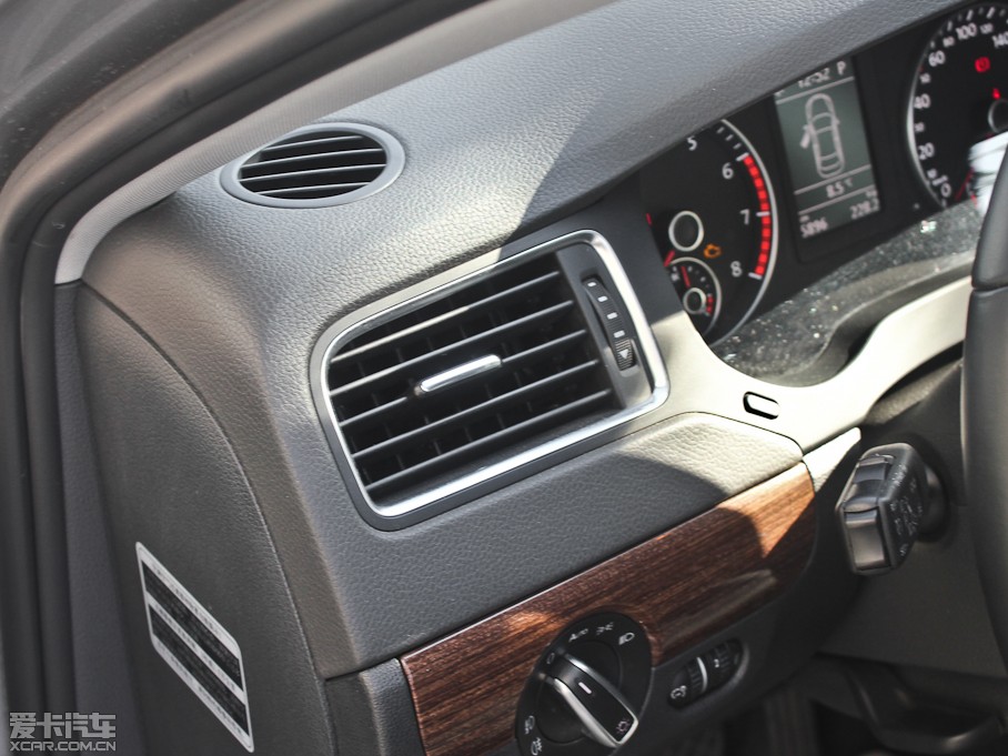 2012v 1.8T Ԅ(dng)Ş