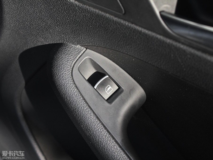 2012�����v 1.8T �Ԅ�(d��ng)��Ş��