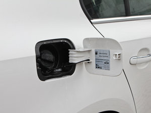 2012款1.4T 自动豪华版 主驾门拉手