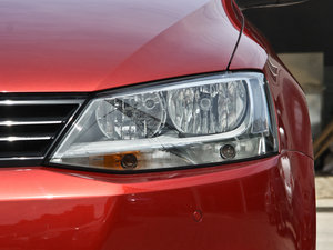 2012款1.4T 自动旗舰版 大灯