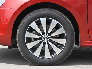 2012款1.4T 自动旗舰版 轮圈