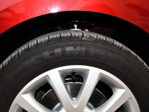 2012款1.6L 自动舒适版 轮胎品牌
