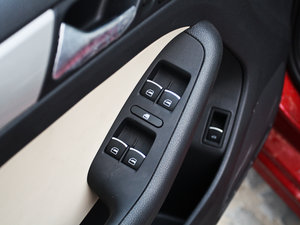 2012款1.6L 自动舒适版 主驾车窗控制区	