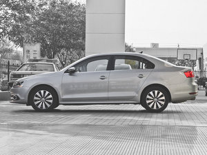 2012款1.8T 自动旗舰版 正侧（左）