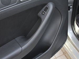 20121.8T Ԅ(dng)Ş g