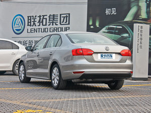 2012款1.6L 手动舒适版 左后45度