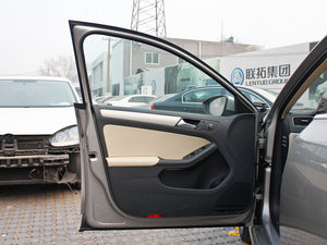 2012款1.6L 手动舒适版 驾驶位车门