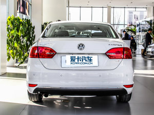 2012款1.4T 手动豪华版 正后	