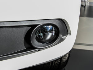 2012款1.4T 手动豪华版 前雾灯