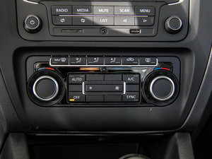 2012款1.4T 手动豪华版 空调调节