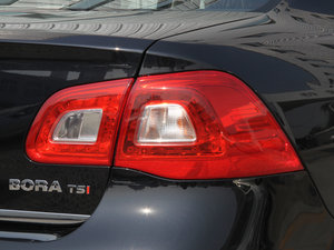 20121.4T DSG A (ji)^