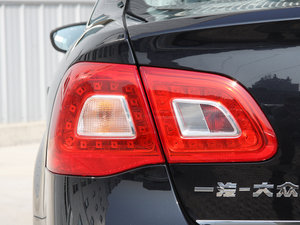 20121.4T DSG A (ji)^