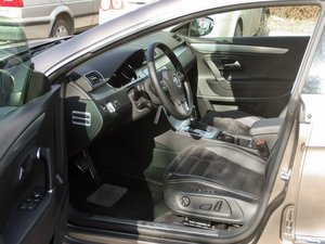 2012款1.8T 豪华版 前排空间