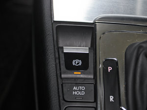 2012款3.0L V6 驻车制动器