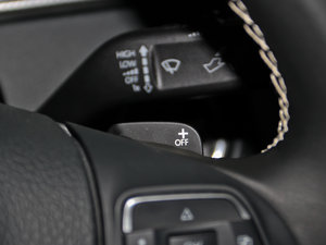 2012款3.0L V6 中控区
