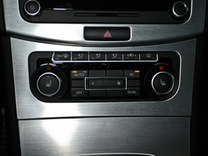 2012款3.0L V6 空调调节