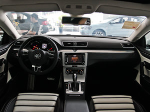 2012款3.0L V6 内饰全景