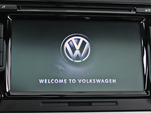 2012款3.0L V6 中控台显示屏