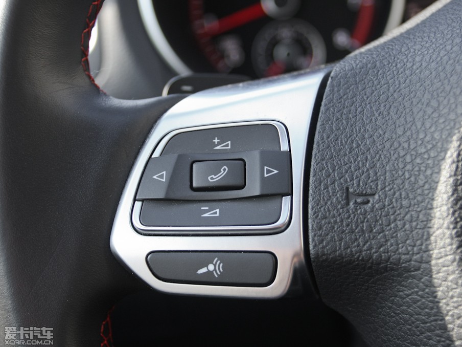 2012��ߠ���GTI 2.0 TSI