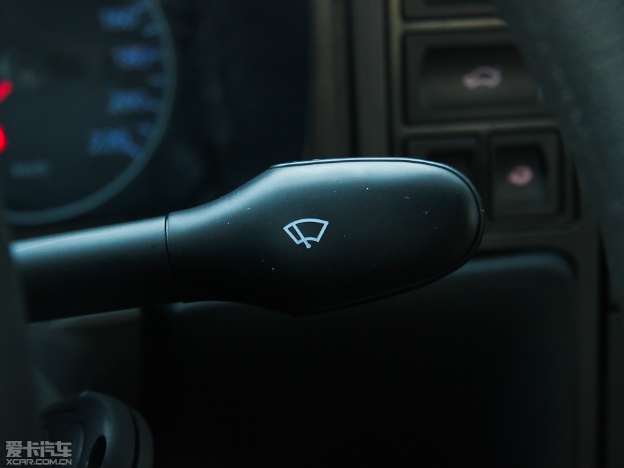 2012_(d) 1.6L ǰl(wi)