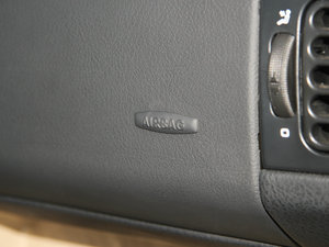 2012款1.6L 前卫 空间座椅