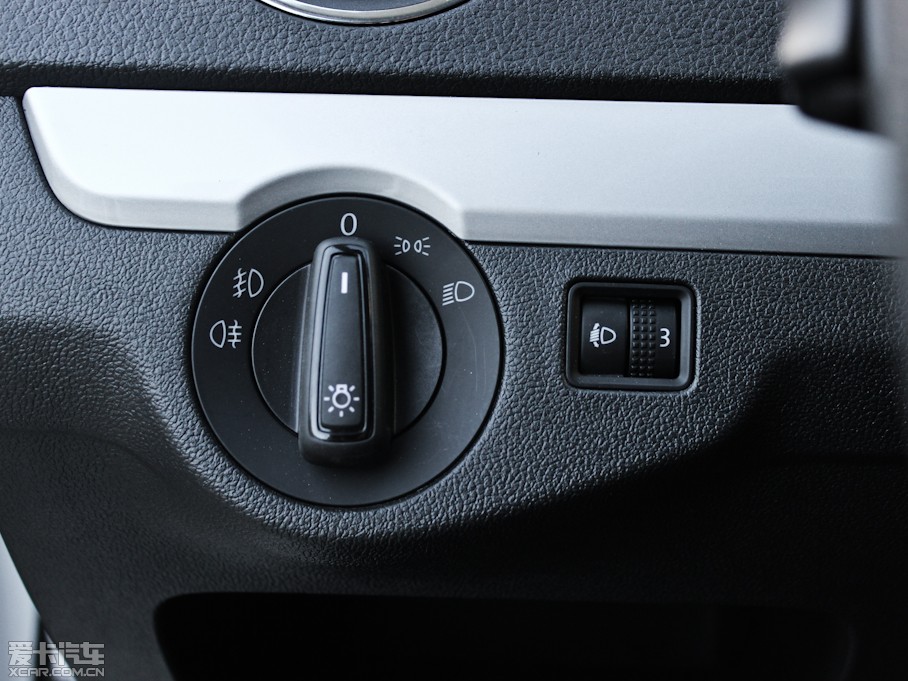 2013_(d) 1.6L ք(dng)m