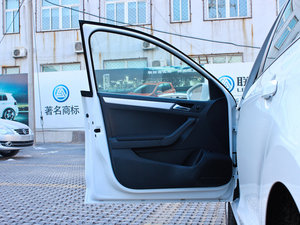 2013款1.6L 手动舒适型 驾驶位车门
