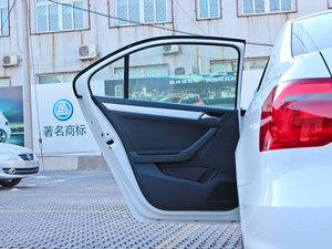 2013款1.6L 手动舒适型 左后车门
