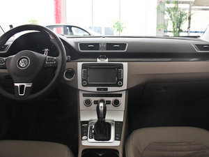 2013款改款 1.8T 尊贵型 中控台