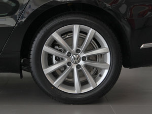 2013款改款 1.8T 尊贵型 轮圈