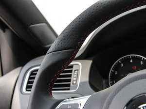 20132.0TSI GLI п؅^