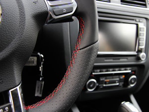 20132.0TSI GLI п؅^