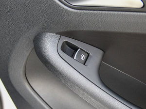 20132.0TSI GLI п؅^