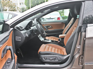 2013款2.0TSI 至尊型 前排空间