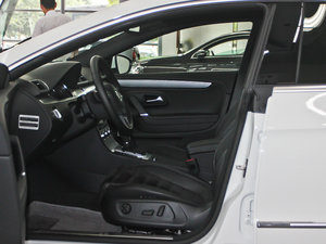 2013款1.8TSI 豪华型 前排空间