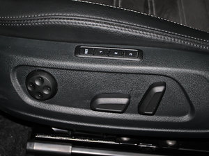 2013款1.8TSI 豪华型 主驾驶座椅调节